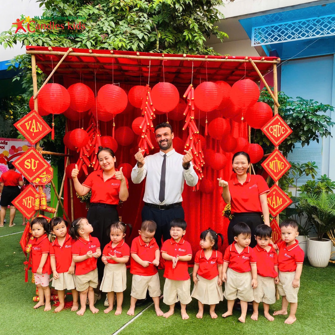  B&eacute; trải nghiệm Tết ở trường mầm non 3 ngọn nến